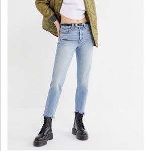 Levi’s wedgie icon fit in Shut Up